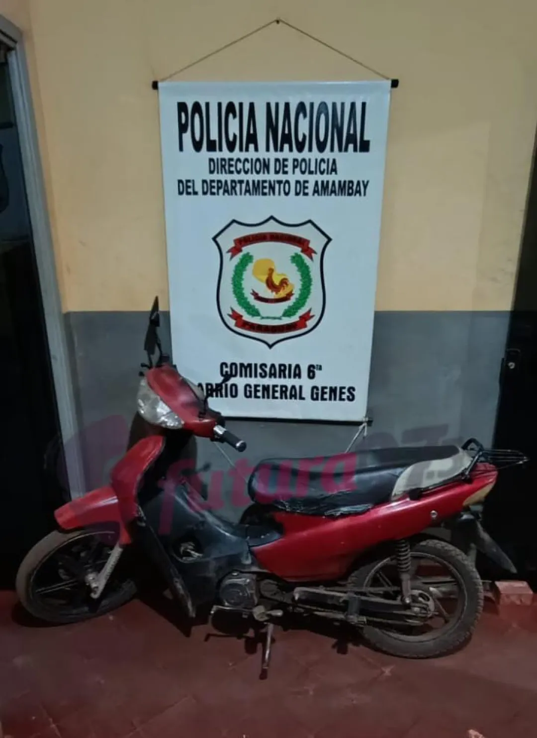 Recuperan motocicleta robada detrás del Cementerio San Carlos