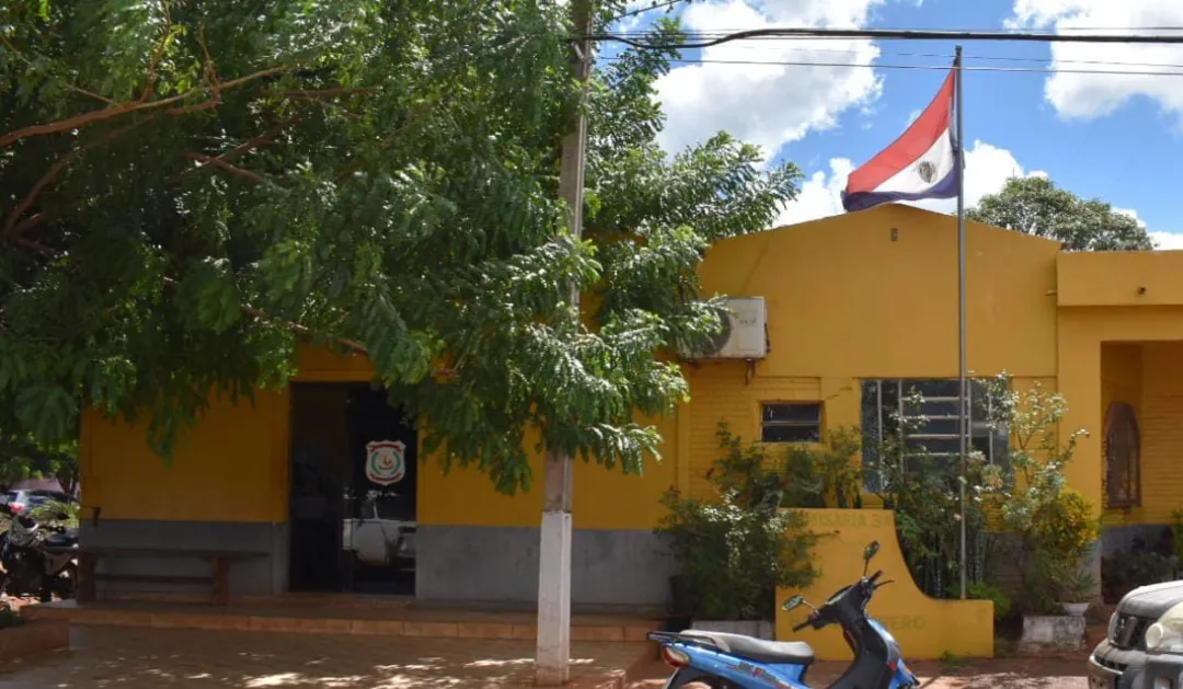 Hurtan un vehículo en la  Fracción Reyes Católicos