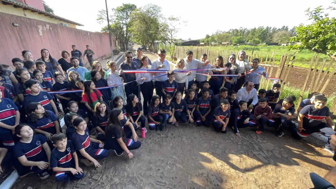 PJC: 3.000 metros cuadrados de empedrado fueron inaugurados en el barrio Defensores del Chaco