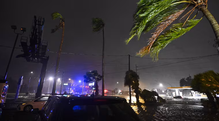Ningún paraguayo herido por el huracán Milton en Florida