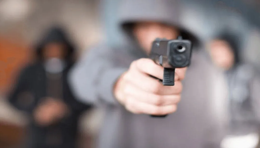 Roban 3 millones de guaraníes y un celular de una vivienda en Barrio Obrero