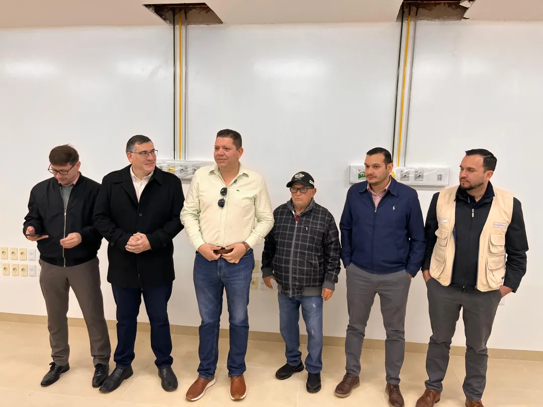 Gobernador verifica avance de la obra de la primera Terapia Neonatal en Amambay