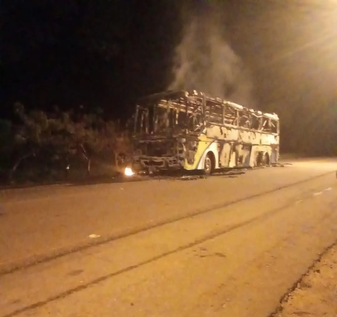 Ómnibus se incendia sobre Ruta PY08 sin víctimas que lamentar