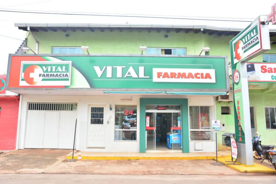 Asaltan a funcionaria de farmacia y le roban la recaudación del local