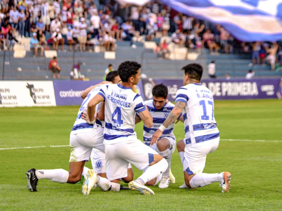 ¡Prendidísimo! 2 de Mayo tumba a Tacuary y sigue soñando