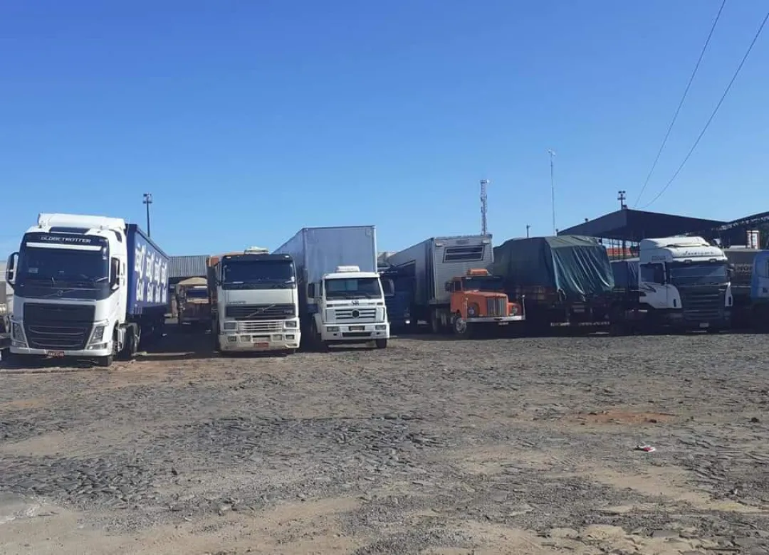 Incautan vehículo con mercaderías presuntamente de contrabando en Pedro Juan Caballero