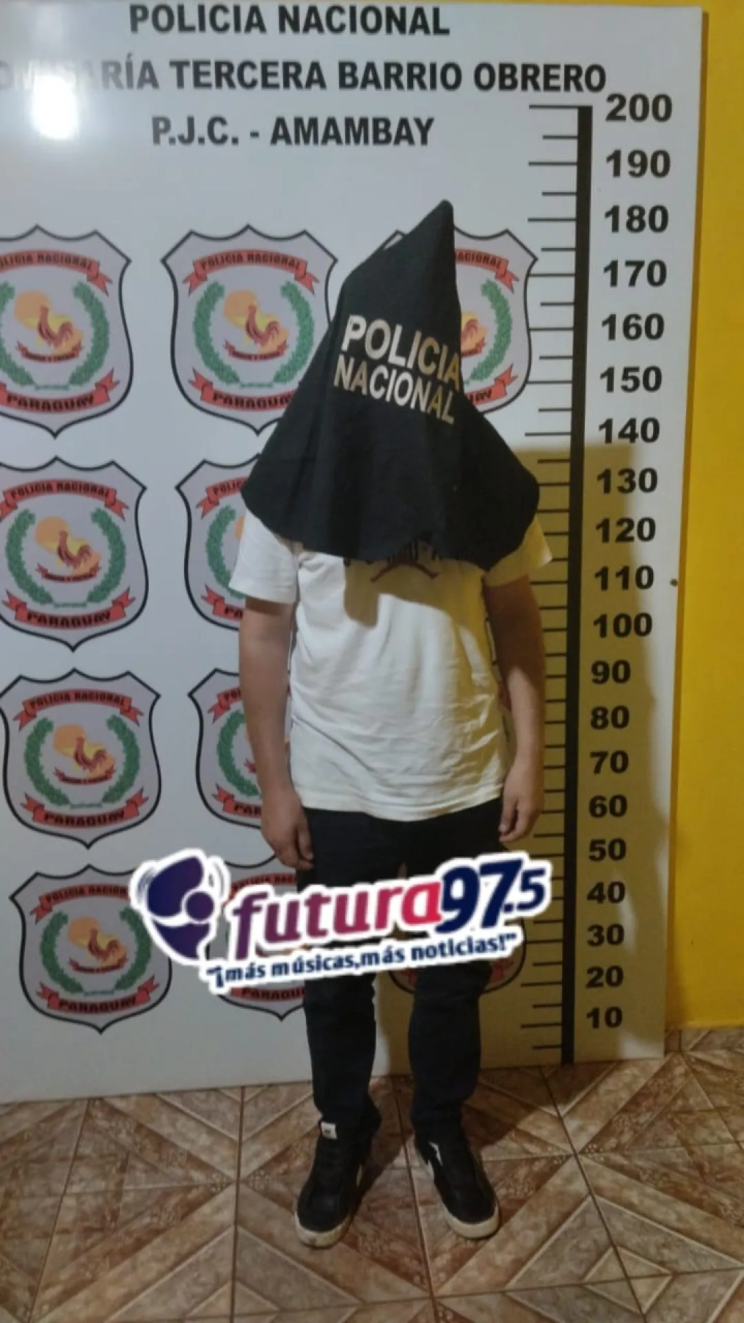 Detienen a un hombre por violar su arresto domiciliario
