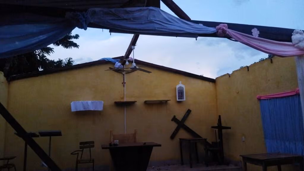 Temporal fugaz causa estragos y deja varias casas sin techo en Horqueta