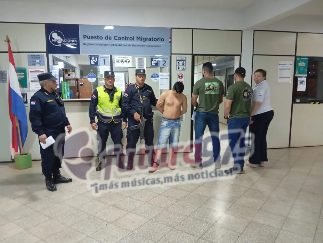 Expulsan a ciudadano brasileño aprehendido tras persecución por robo de vehículo